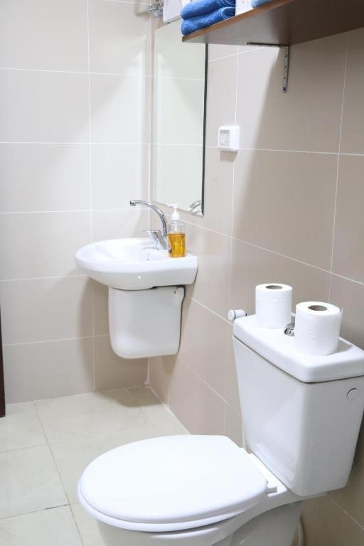 Salvador Dali Apartments Аман Екстериор снимка