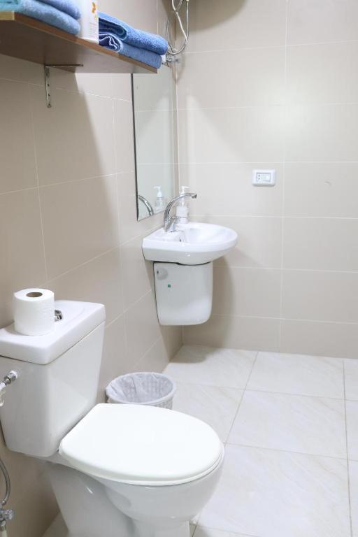 Salvador Dali Apartments Аман Екстериор снимка